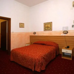 Hotel Assarotti 2* Стандартный номер с двуспальной кроватью фото 4