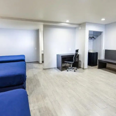 Отель Hollywood Inn Express LAX 2* Стандартный номер с различными типами кроватей фото 13