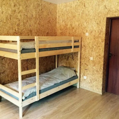 Гостиница Home Dlya Tebya Кровать в общем номере с двухъярусной кроватью