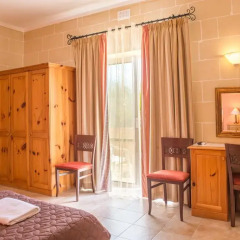 Отель Villa Al Faro Стандартный номер с двуспальной кроватью (общая ванная комната) фото 5