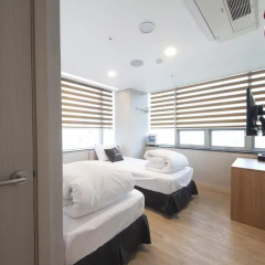 Отель K-Guesthouse Dongdaemun Premium 2* Стандартный номер с 2 отдельными кроватями фото 4