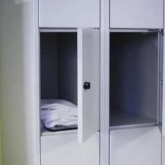 Castanea Old Town Hostel сейф в номере