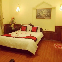 Hue Home Hotel 3* Номер Делюкс с различными типами кроватей фото 8