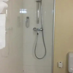 Отель Hôtel ibis Sarcelles ванная фото 3
