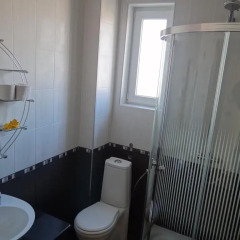 Отель Guestrooms Struma Dolinata Болгария, Симитли - отзывы, цены и фото номеров - забронировать отель Guestrooms Struma Dolinata онлайн ванная фото 2
