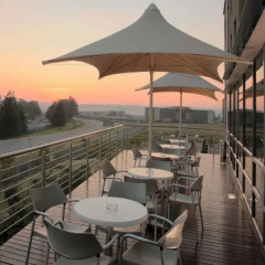 Отель Holiday Inn Express Sandton Woodmead балкон