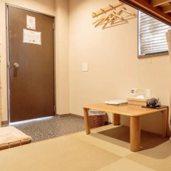 Fukuoka Hana Hostel Кровать в мужском общем номере