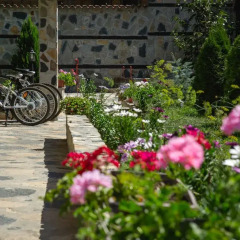 Отель Topalovi Guest House Болгария, Ардино - отзывы, цены и фото номеров - забронировать отель Topalovi Guest House онлайн спортивное сооружение