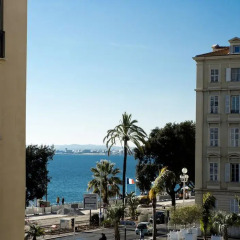 Отель Appartement Magnifique - Vieux Nice Франция, Ницца - отзывы, цены и фото номеров - забронировать отель Appartement Magnifique - Vieux Nice онлайн пляж фото 2