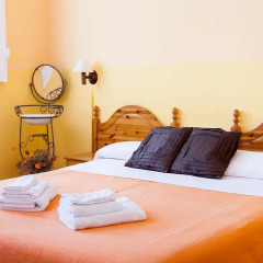 Отель Hostal Pensio 2000 2* Стандартный номер с двуспальной кроватью фото 3