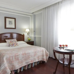 Hotel Rice Reyes Católicos 4* Стандартный номер с двуспальной кроватью