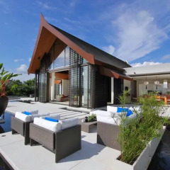 Отель Villa Padma бассейн