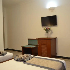 Отель COMMON INN Ben Thanh 2* Улучшенный номер с 2 отдельными кроватями фото 8