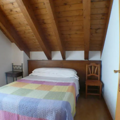 Отель Hostal Matazueras Апартаменты с различными типами кроватей