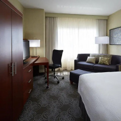 Отель Courtyard by Marriott Montreal Airport Канада, Монреаль - отзывы, цены и фото номеров - забронировать отель Courtyard by Marriott Montreal Airport онлайн комната для гостей фото 3