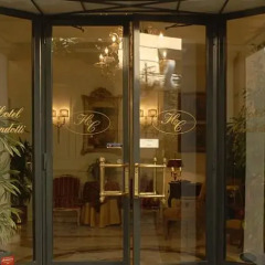 Hotel Condotti развлечения