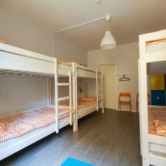 Хостел Meeting Place Кровать в общем номере с двухъярусной кроватью фото 12