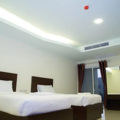 Отель Smile Residence 3* Улучшенный номер с 2 отдельными кроватями фото 7