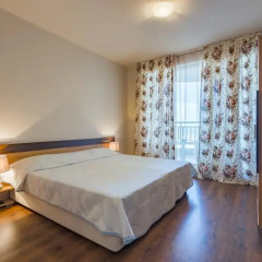 Апартаменты Diamond Beach Apartments Бургас комната для гостей фото 3