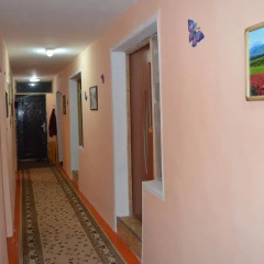 Отель Guest House on Derbisheva Кыргызстан, Каракол - отзывы, цены и фото номеров - забронировать отель Guest House on Derbisheva онлайн интерьер отеля фото 2