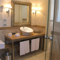 Отель Terme di Saturnia Spa & Golf Resort 5* Люкс с различными типами кроватей фото 6