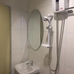 Отель Nawaporn Place Guesthouse 3* Улучшенная студия фото 23