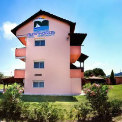 Alexandros Hotel Apartments развлечения
