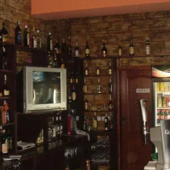 Irish Rover Hotel гостиничный бар