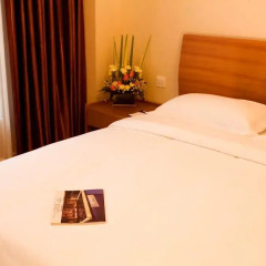 Holiday Villa Hotel & Residence Guangzhou 3* Улучшенный номер с различными типами кроватей фото 4