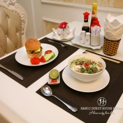 Отель Hanoi Guest House Royal 3* Семейный номер Делюкс с двуспальной кроватью фото 4