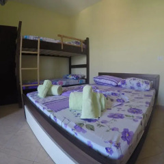 Отель Guesthouse Meta Албания, Ксамил - отзывы, цены и фото номеров - забронировать отель Guesthouse Meta онлайн комната для гостей фото 4