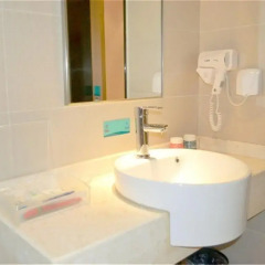 Отель City Comfort Inn Guangzhou Jiahe Branch ванная