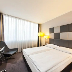 Select Hotel Spiegelturm Berlin 4* Стандартный номер с различными типами кроватей