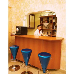 Meddusa Hotel Турция, Стамбул - 3 отзыва об отеле, цены и фото номеров - забронировать отель Meddusa Hotel онлайн гостиничный бар