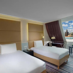 Отель Hilton Prague Old Town 5* Люкс с двуспальной кроватью фото 3