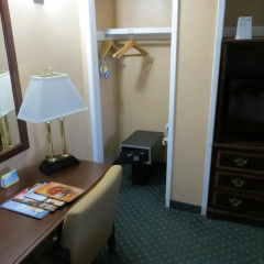 Отель Days Inn by Wyndham Hollywood Near Universal Studios Стандартный номер с различными типами кроватей фото 3