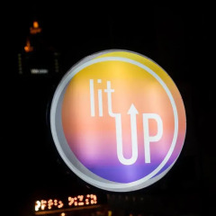 Lit Up Hostel & Gallery Бангкок гостиничный бар