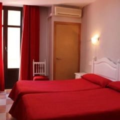Отель Hostal Sonia Стандартный номер с различными типами кроватей фото 6