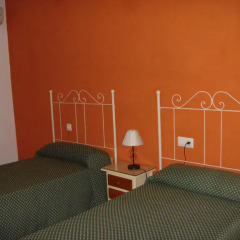 Отель Hostal Los Rosales комната для гостей фото 5