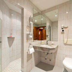 Отель Achat Plaza Zum Hirschen 4* Стандартный номер фото 4