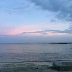 Отель The Fishermans Chalet пляж