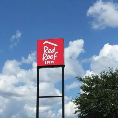 Отель Red Roof Inn Meridian 2* Улучшенный номер с различными типами кроватей фото 6