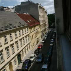 Alibi Hostel Вена балкон