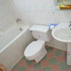 Отель COMMON INN Ben Thanh 2* Улучшенный номер с различными типами кроватей фото 5