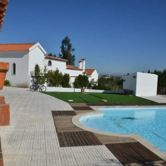 Отель Montejunto Eden - Casas de Campo бассейн