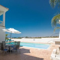 Отель Callisto Holiday Village бассейн фото 3