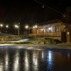 Отель Sinia Vir Eco Residence Болгария, Сливен - отзывы, цены и фото номеров - забронировать отель Sinia Vir Eco Residence онлайн приотельная территория