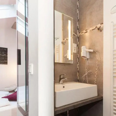 Отель Urban Stay Villa Cicubo Salzburg Австрия, Зальцбург - 3 отзыва об отеле, цены и фото номеров - забронировать отель Urban Stay Villa Cicubo Salzburg онлайн ванная фото 7