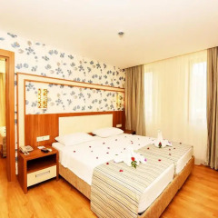 Отель Liberty Hotels Oludeniz 4* Улучшенный семейный номер с 2 отдельными кроватями фото 4