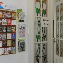 Gold Lion Hostel развлечения